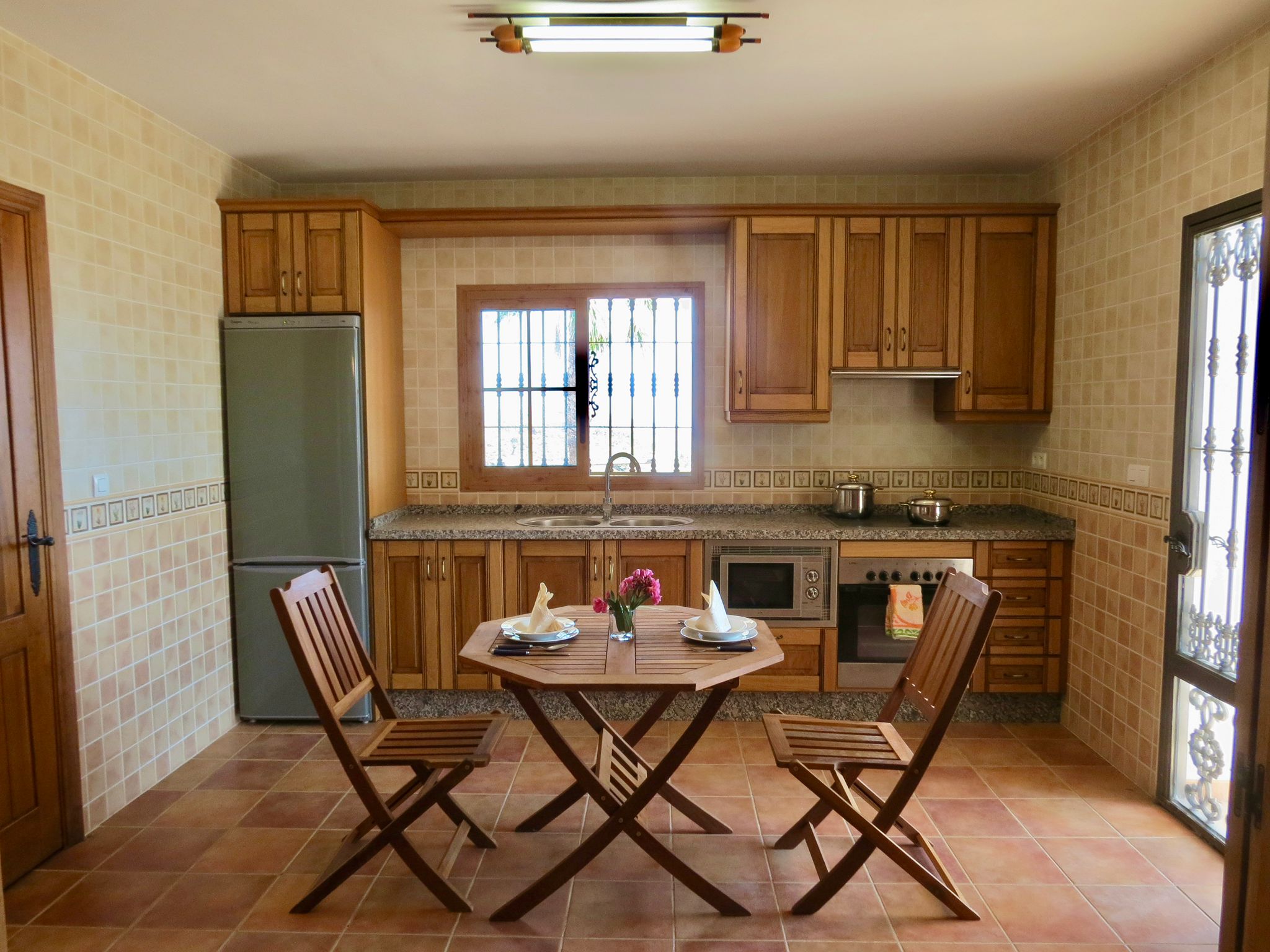 WhatsApp Image 2025-11-09 at 16.47.02 (2)